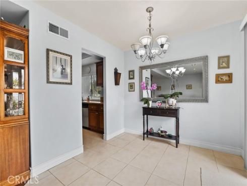 18815 Thornwood CI32 Circle, Huntington Beach, CA