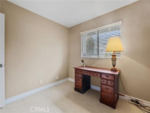 18815 Thornwood CI32 Circle, Huntington Beach, CA