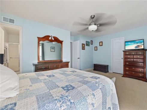 18815 Thornwood CI32 Circle, Huntington Beach, CA