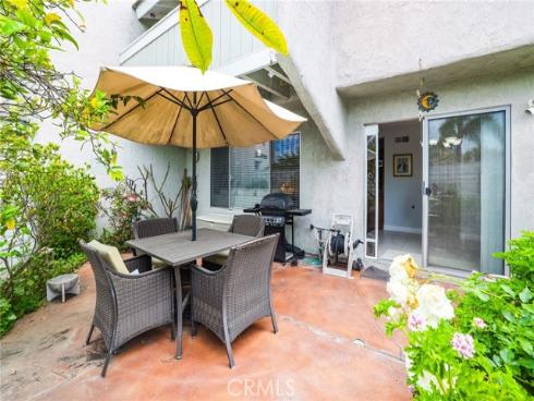 18815  Thornwood  CI32  Circle, Huntington Beach, CA
