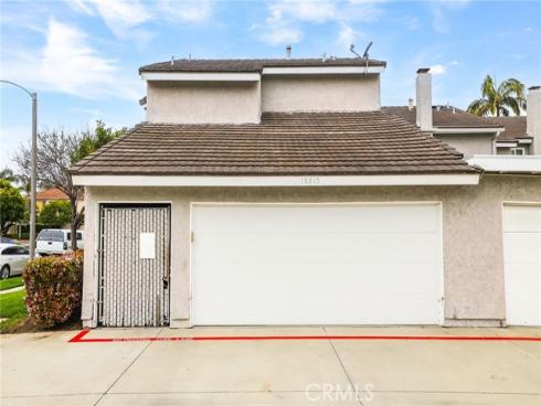 18815 Thornwood CI32 Circle, Huntington Beach, CA
