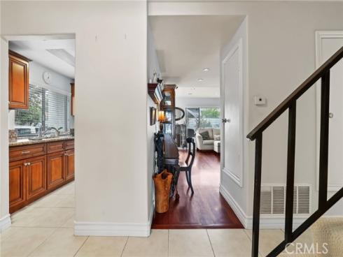 18815 Thornwood CI32 Circle, Huntington Beach, CA