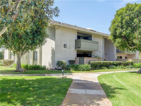 8777 Coral Springs 11B Court, Huntington Beach, CA