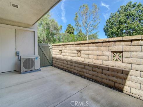 8777  Coral Springs  11B  Court, Huntington Beach, CA