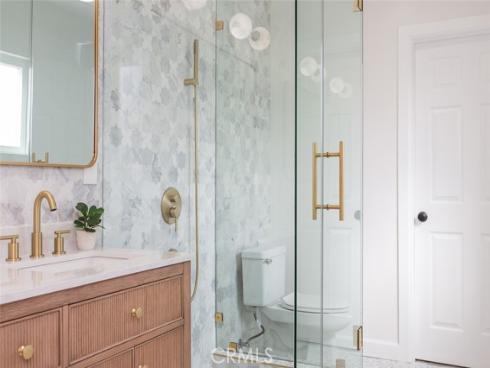 18141 Lakepoint Lane, Huntington Beach, CA