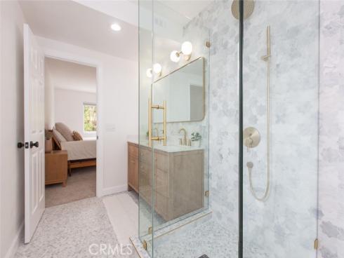 18141 Lakepoint Lane, Huntington Beach, CA