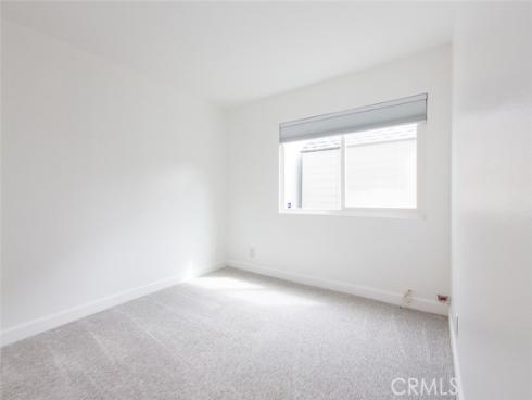 18141 Lakepoint Lane, Huntington Beach, CA