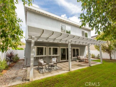 18141 Lakepoint Lane, Huntington Beach, CA