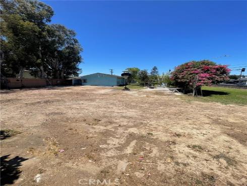 2410 Florida Street, Huntington Beach, CA