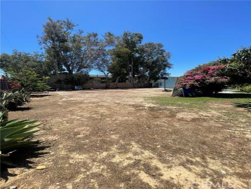 2410 Florida Street, Huntington Beach, CA