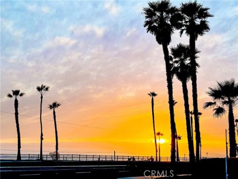 1400 Pacific Coast 305 , Huntington Beach, CA