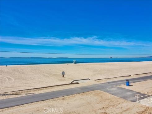 1400 Pacific Coast 305 , Huntington Beach, CA