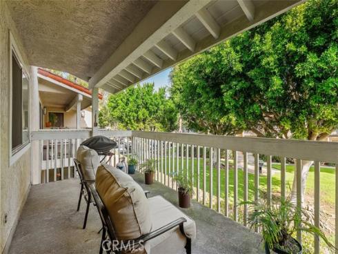19132 Shoreline 6 Lane, Huntington Beach, CA