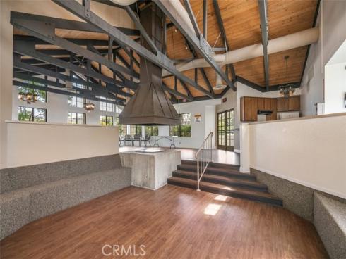 19132 Shoreline 6 Lane, Huntington Beach, CA