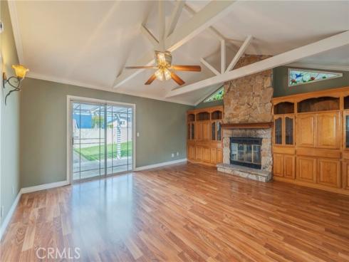 7041 Heil Avenue, Huntington Beach, CA