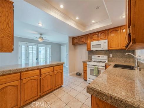 7041 Heil Avenue, Huntington Beach, CA