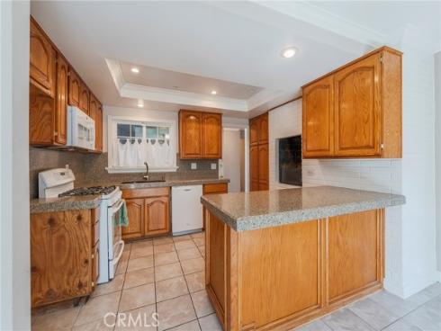 7041 Heil Avenue, Huntington Beach, CA