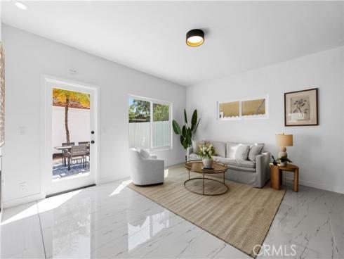 204 Lincoln Ave , Huntington Beach, CA