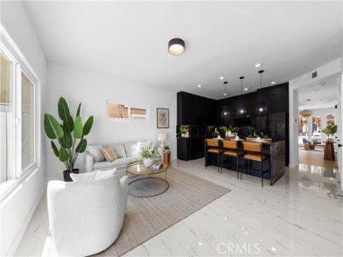 204 Lincoln Ave , Huntington Beach, CA