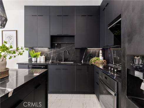 204 Lincoln Ave , Huntington Beach, CA