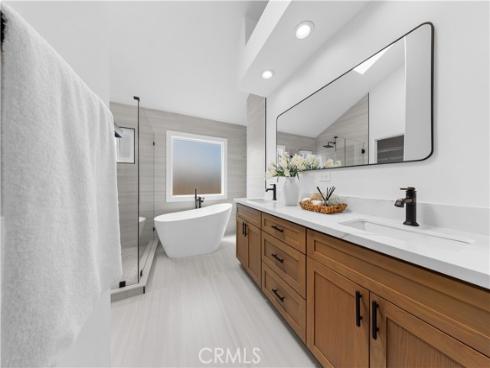 204 Lincoln Ave , Huntington Beach, CA