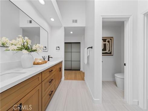 204 Lincoln Ave , Huntington Beach, CA