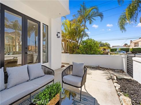 204 Lincoln Ave , Huntington Beach, CA