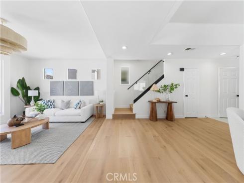 204  Lincoln Ave  , Huntington Beach, CA