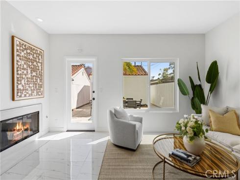 204 Lincoln Ave , Huntington Beach, CA