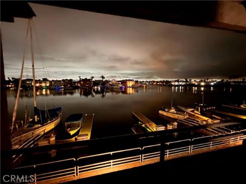 17114 Bluewater 141 Lane, Huntington Beach, CA