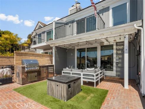 16133 Saint Croix Circle, Huntington Beach, CA