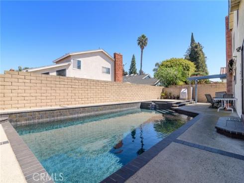 7191 Slater Avenue, Huntington Beach, CA