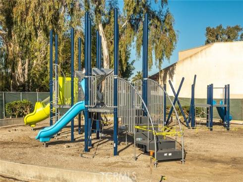 7191 Slater Avenue, Huntington Beach, CA