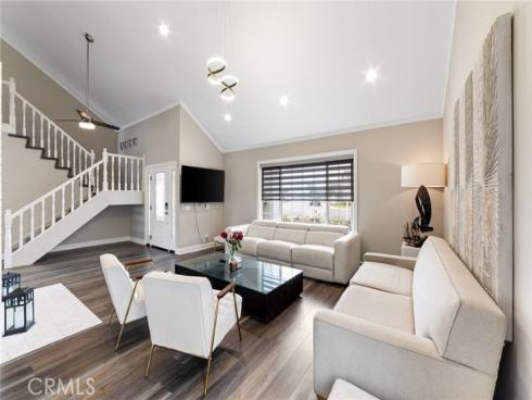 9961 Kings Canyon Drive, Huntington Beach, CA