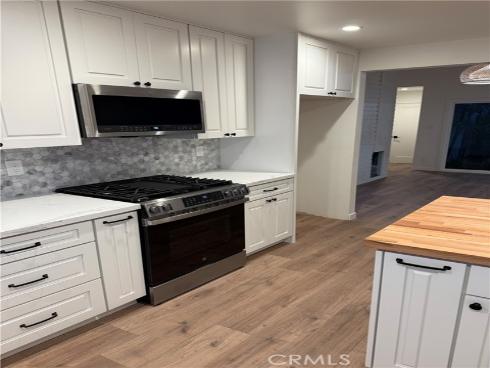 20272 Deervale Lane, Huntington Beach, CA