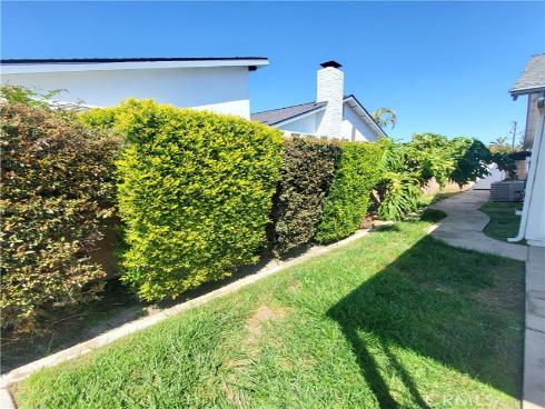 16791 Leafwood Circle, Huntington Beach, CA