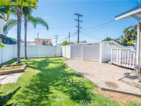7822 Sycamore Drive, Huntington Beach, CA