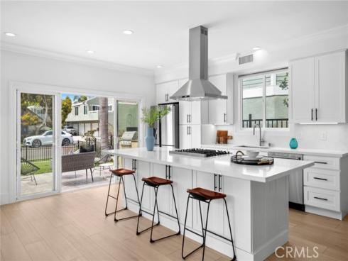 714 Alabama Street, Huntington Beach, CA