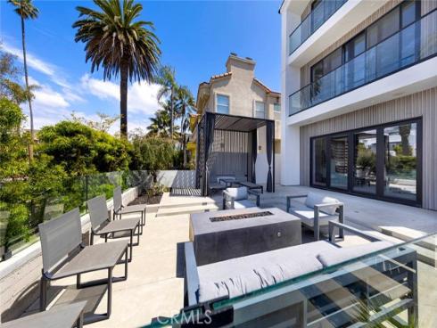 506 7th Street, Huntington Beach, CA