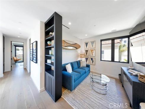 506 7th Street, Huntington Beach, CA