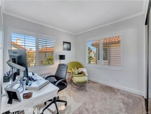 19361 Maidstone Lane, Huntington Beach, CA