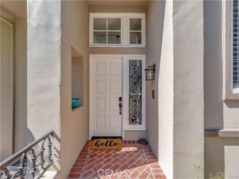 19361 Maidstone Lane, Huntington Beach, CA