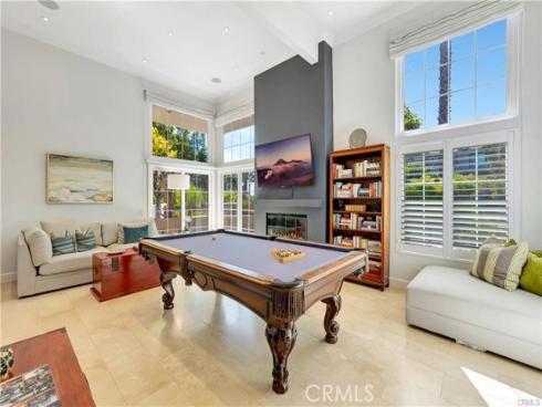 19361 Maidstone Lane, Huntington Beach, CA