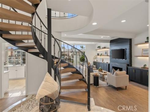 16201 Santa Barbara Lane, Huntington Beach, CA