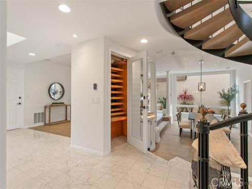 16201 Santa Barbara Lane, Huntington Beach, CA