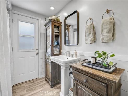 9192 Rhodesia Drive, Huntington Beach, CA