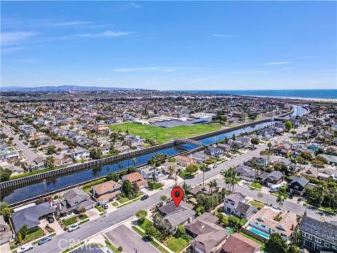9192 Rhodesia Drive, Huntington Beach, CA