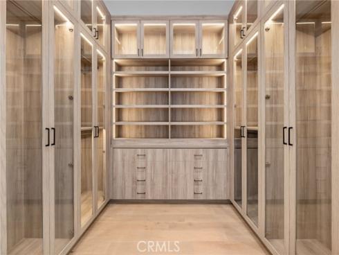 215  Lincoln   Avenue, Huntington Beach, CA