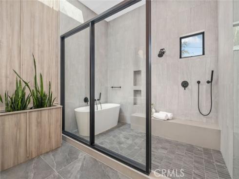 215  Lincoln   Avenue, Huntington Beach, CA