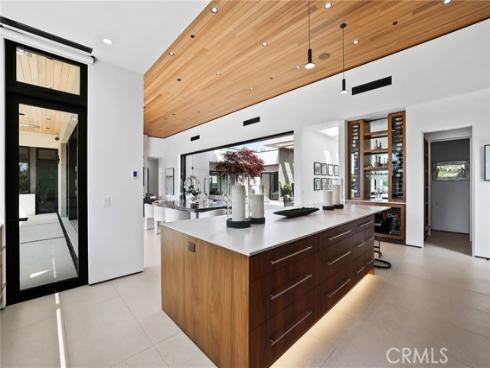 6691 Country Circle, Huntington Beach, CA